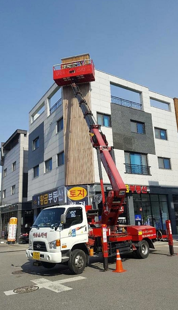 예산 시설물·고소작업 - 난간·구조물 도장